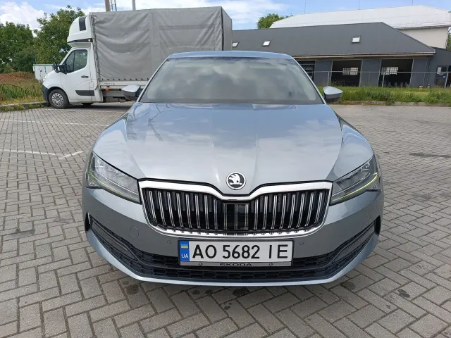 Skoda Superb - фото 2