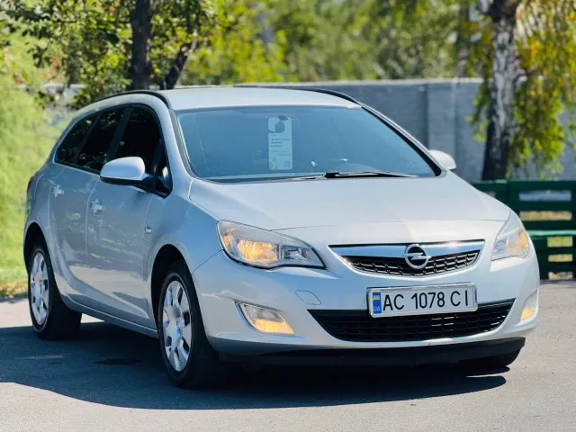 Opel Astra - фото 3