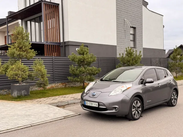 Nissan Leaf - фото 5