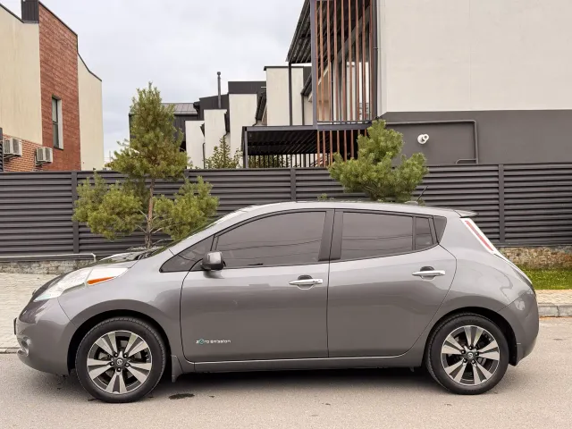 Nissan Leaf - фото 3