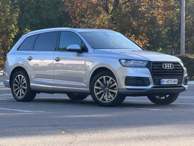Audi Q7 - фото 2