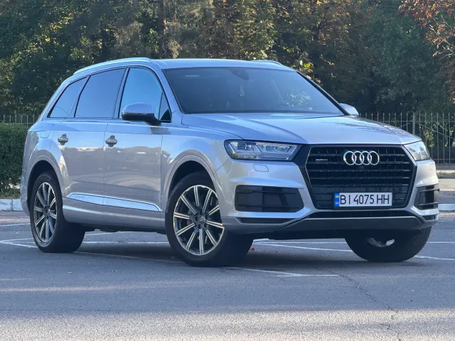 Audi Q7 - фото 3