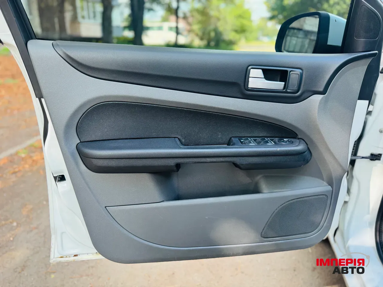 Ford Focus - фото 12