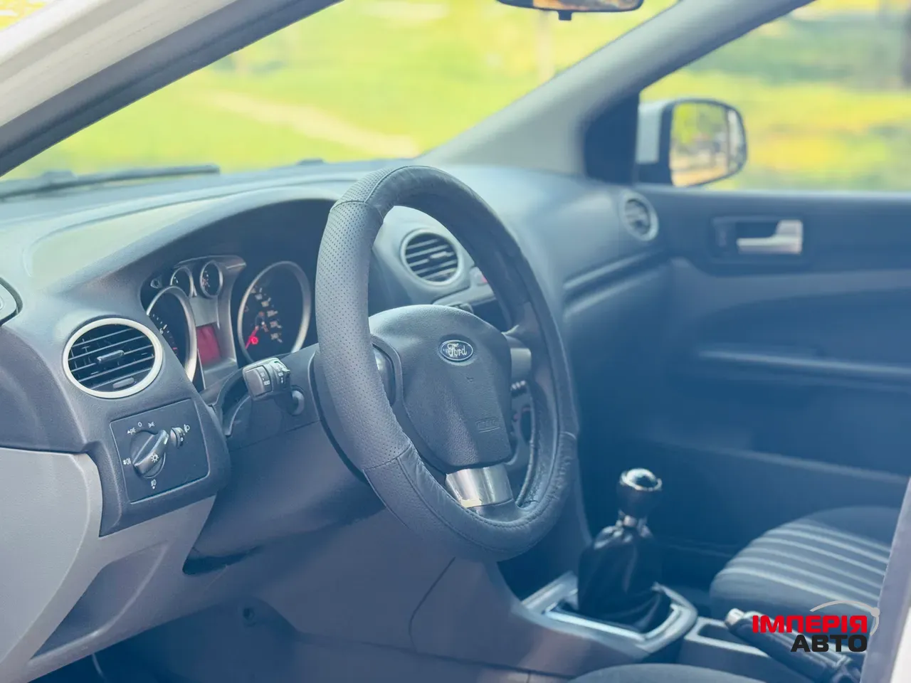 Ford Focus - фото 8