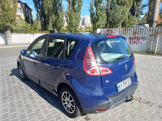 Renault Scenic - фото 5