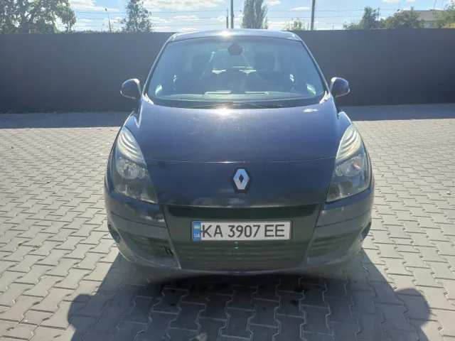 Renault Scenic - фото 3