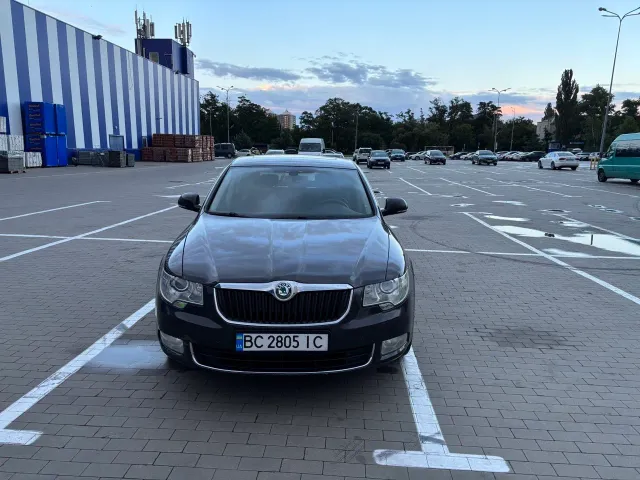 Skoda Superb - фото 1