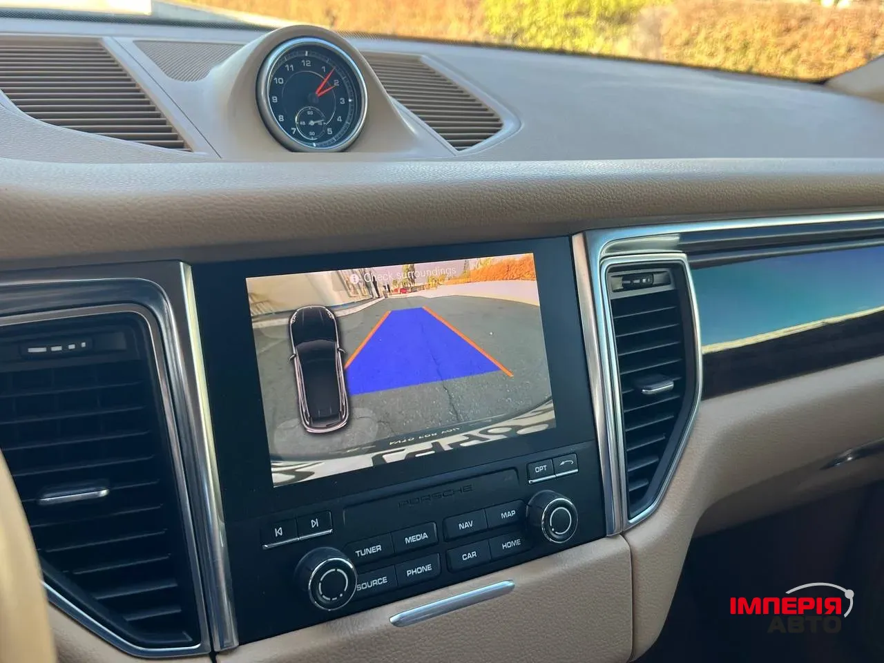 Porsche Macan - фото 15