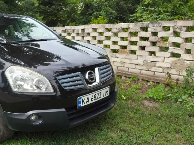 Nissan Qashqai - фото 1
