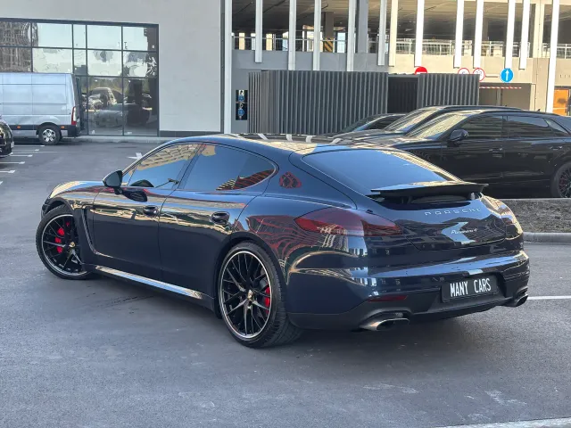 Porsche Panamera - фото 3