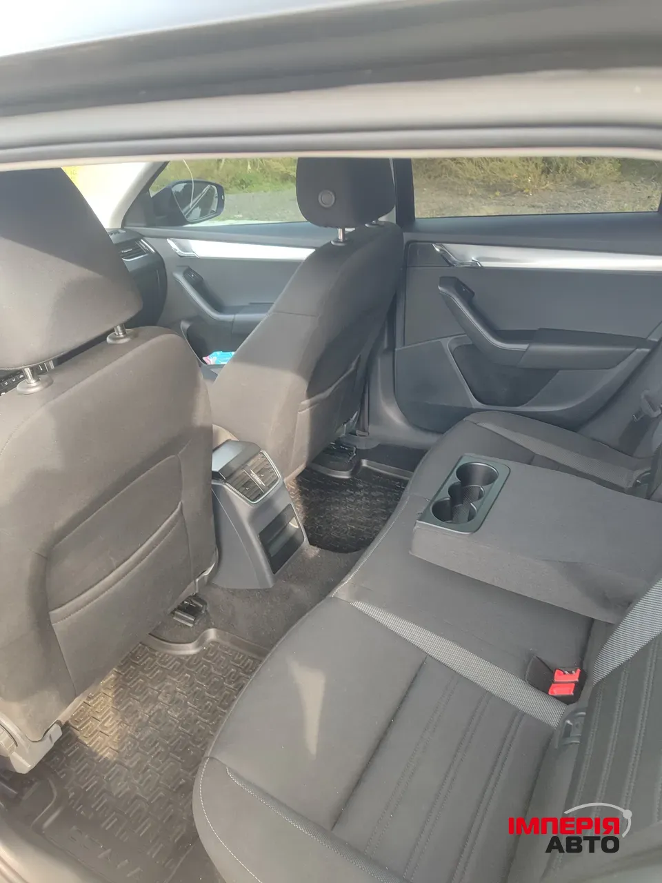 Skoda Octavia - фото 8