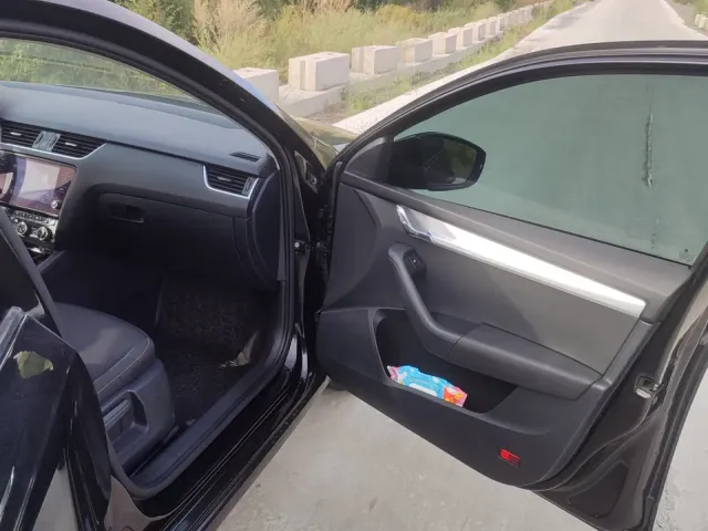 Skoda Octavia - фото 3