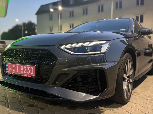 Audi A4 - фото 3