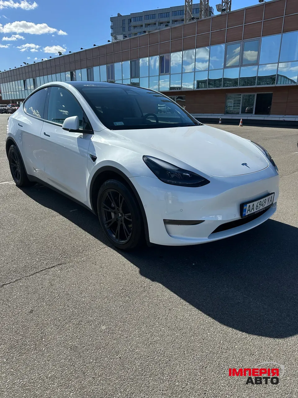 Tesla Model Y - фото 2