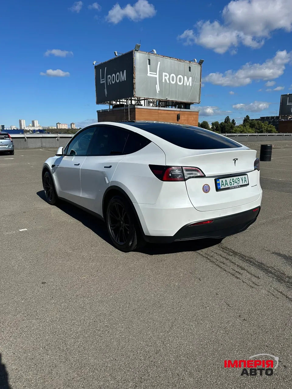 Tesla Model Y - фото 7