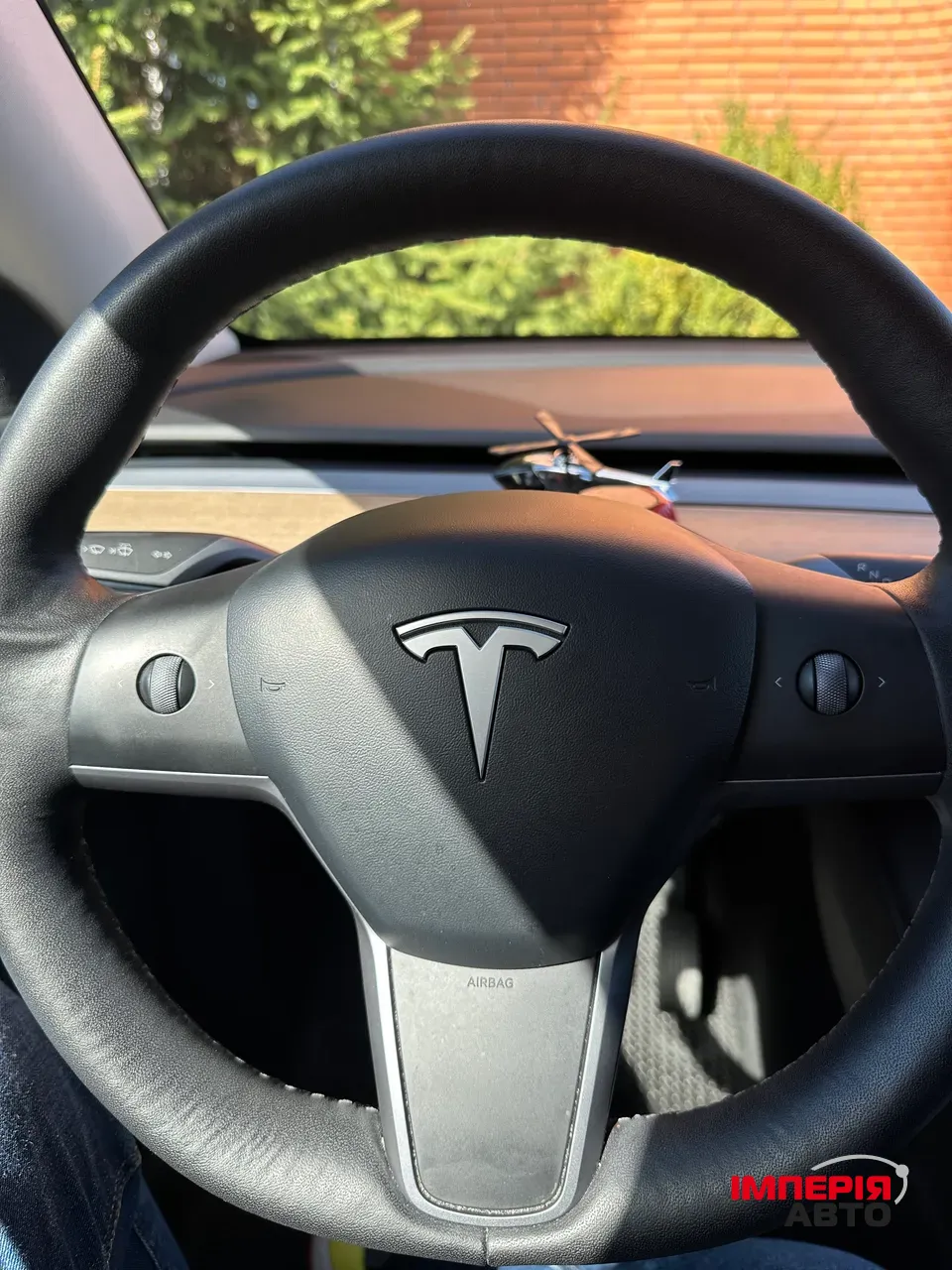 Tesla Model Y - фото 23