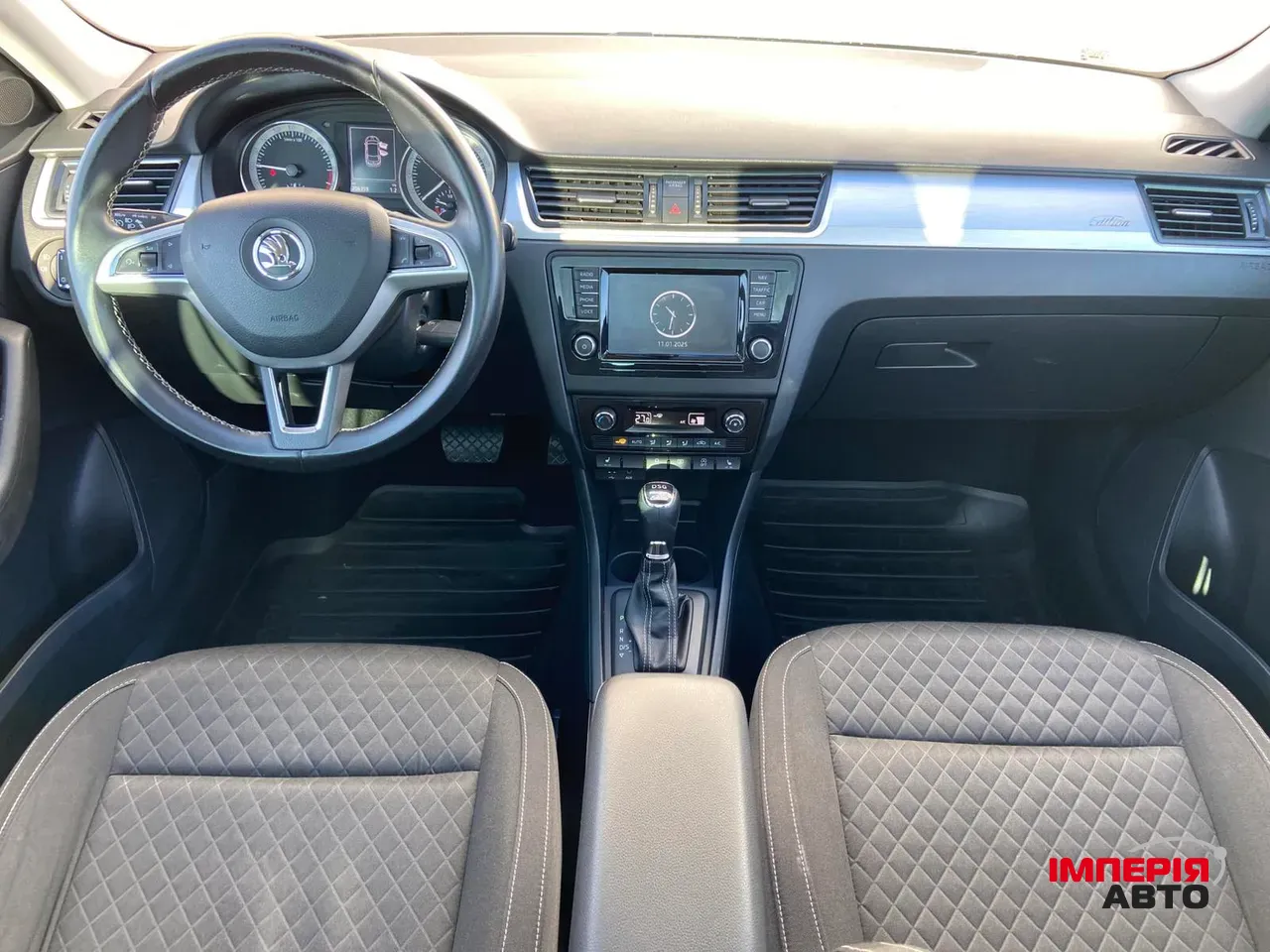 Skoda Rapid - фото 7