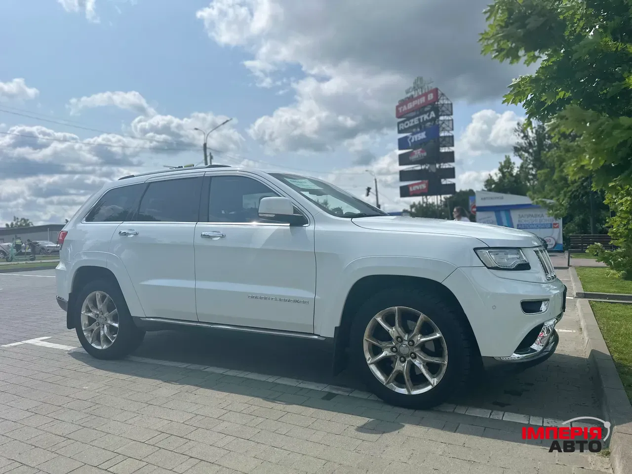 Jeep Grand Cherokee - фото 1