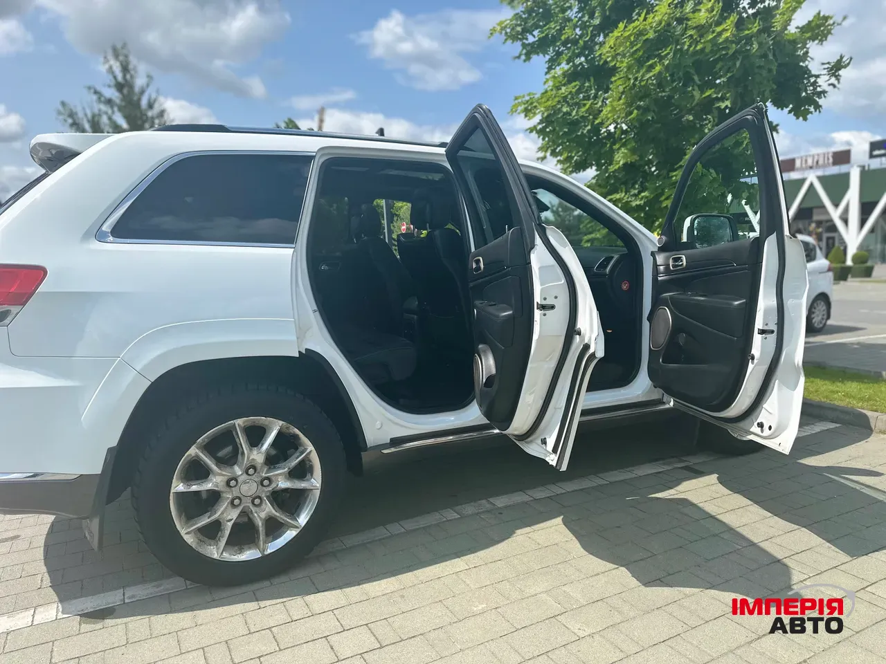 Jeep Grand Cherokee - фото 3