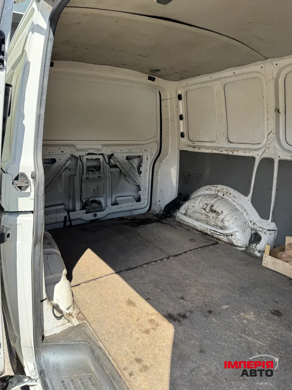 Volkswagen Transporter - фото 7