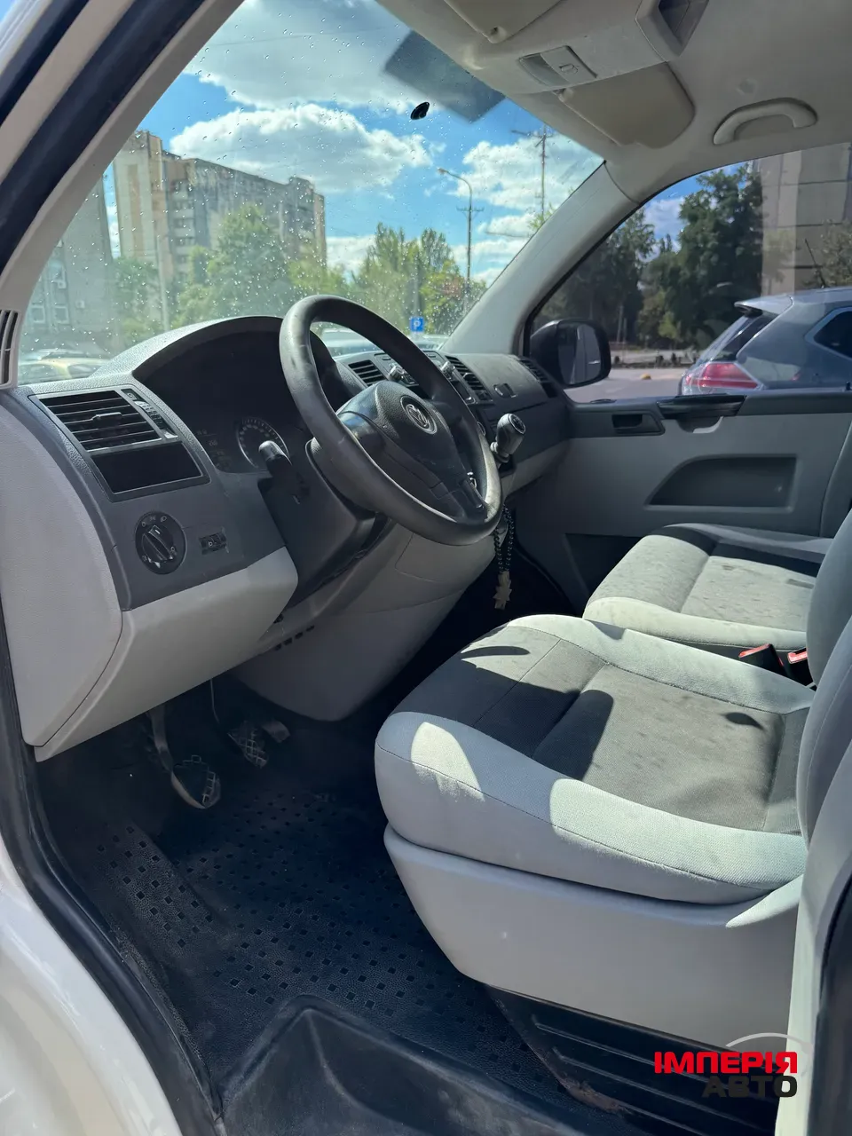 Volkswagen Transporter - фото 13