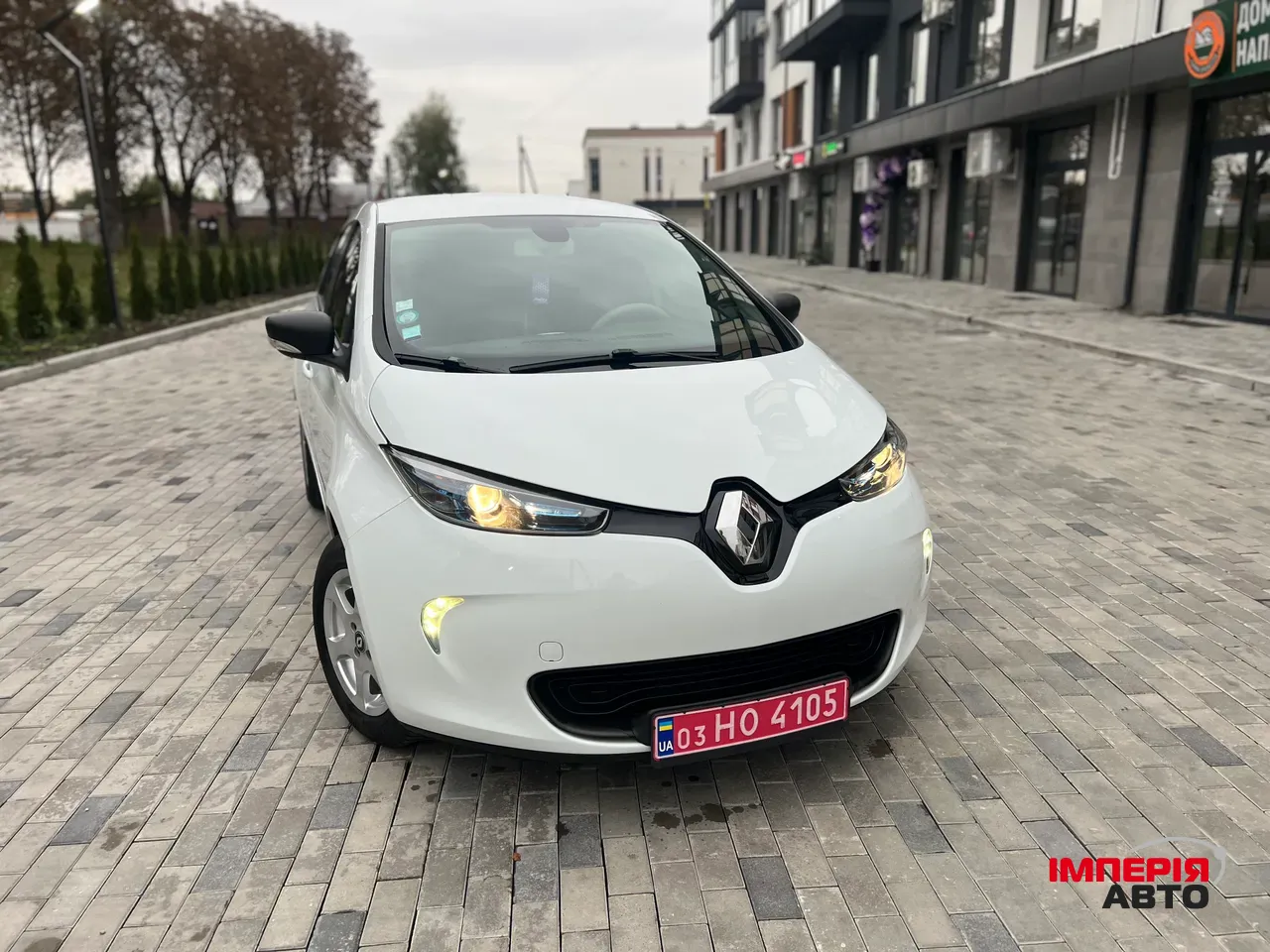 Renault ZOE - фото 1