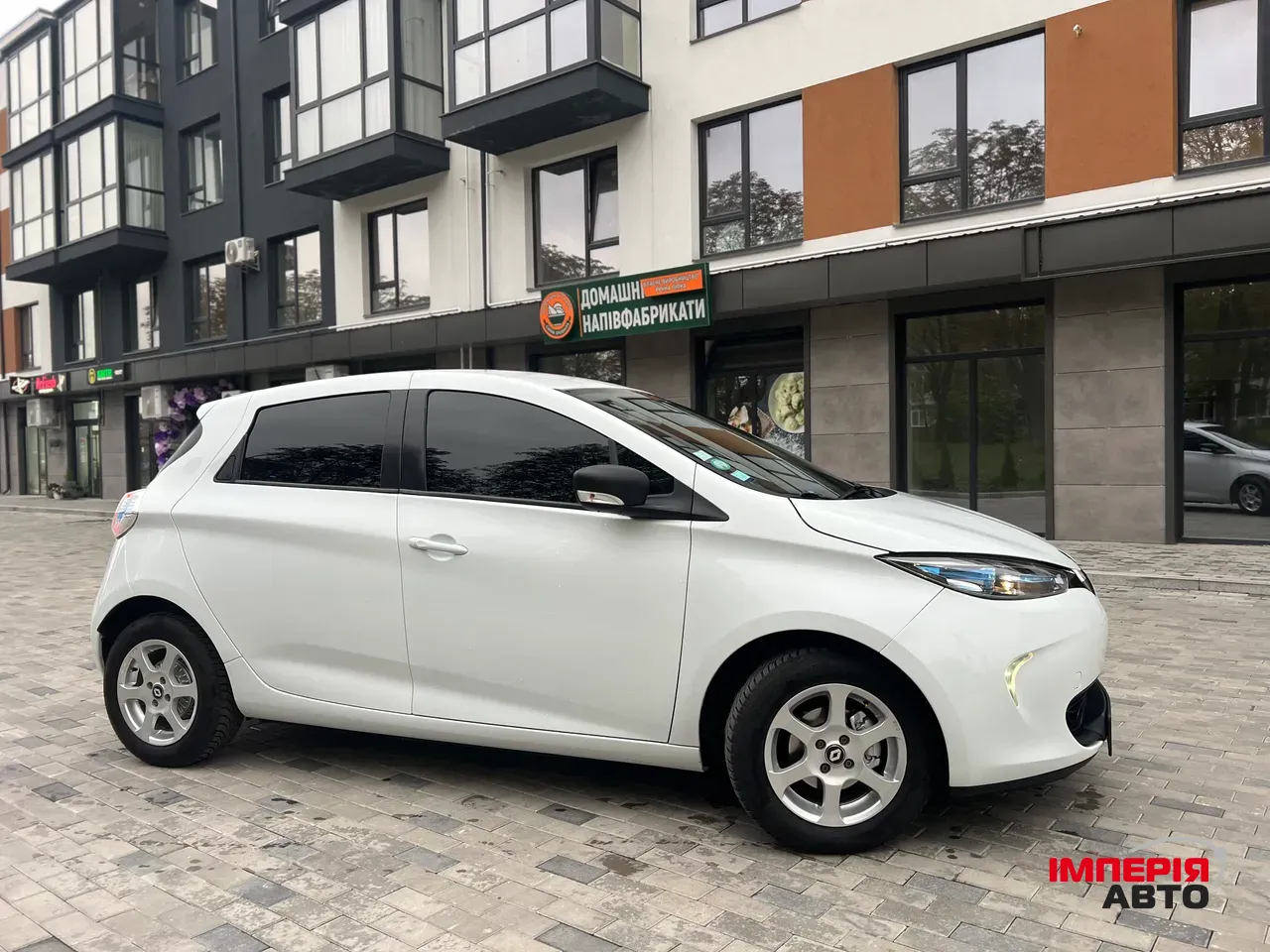 Renault ZOE - фото 4