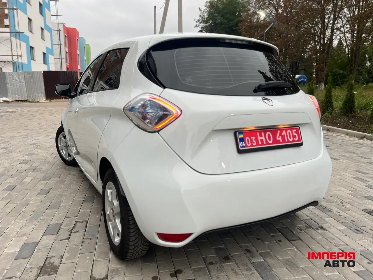 Renault ZOE - фото 15