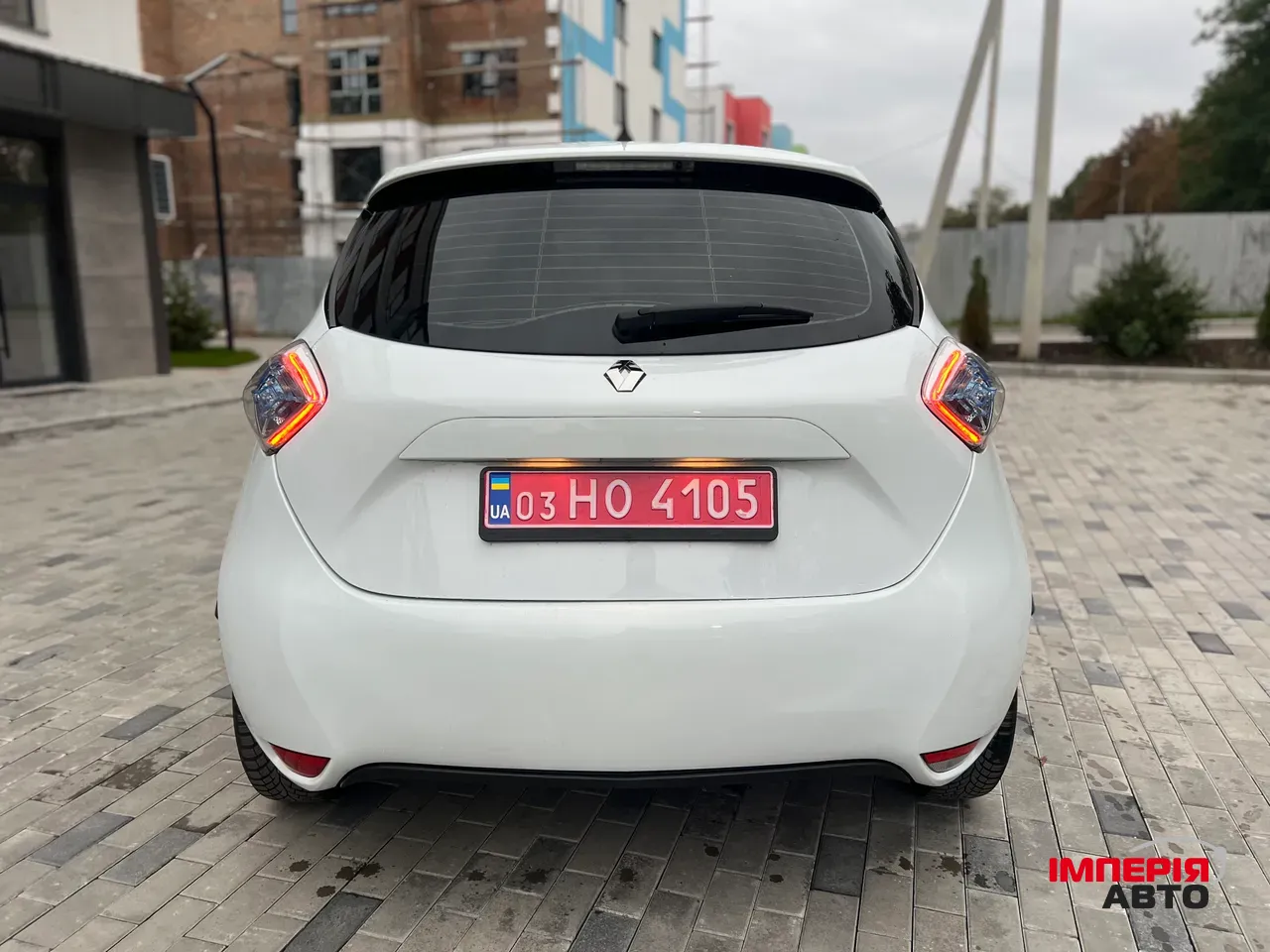 Renault ZOE - фото 9