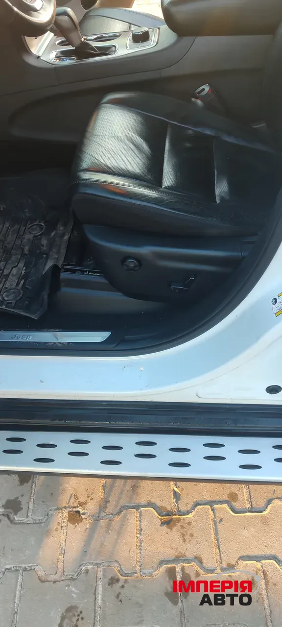 Jeep Grand Cherokee - фото 15
