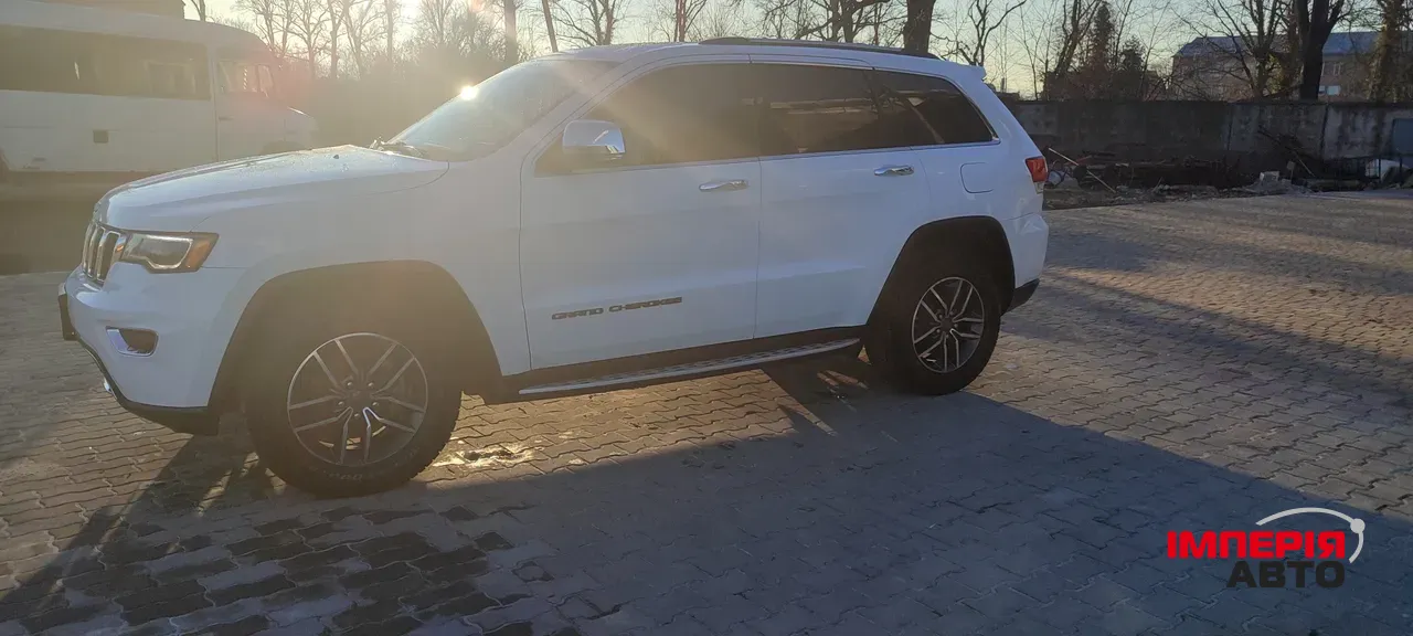 Jeep Grand Cherokee - фото 21