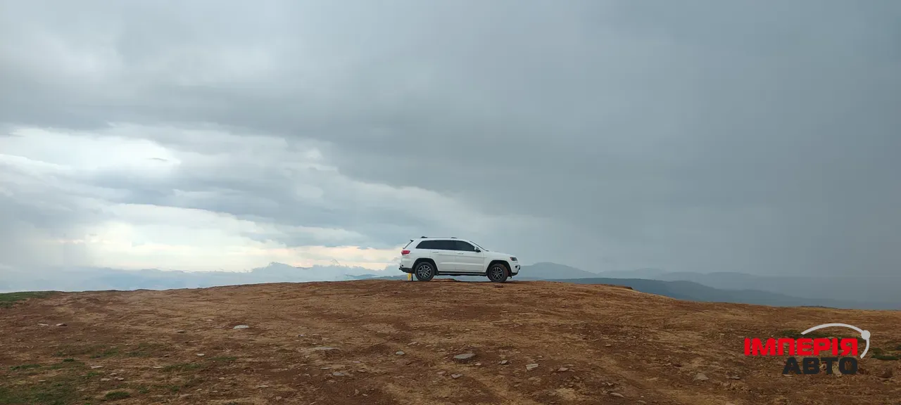 Jeep Grand Cherokee - фото 9