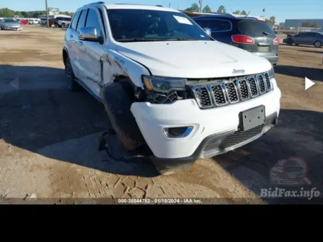 Jeep Grand Cherokee - фото 2