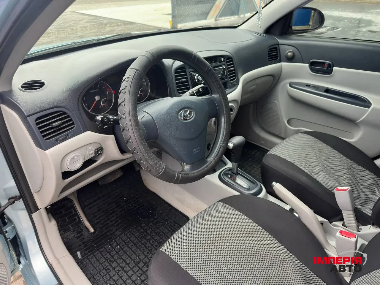 Hyundai Accent - фото 8