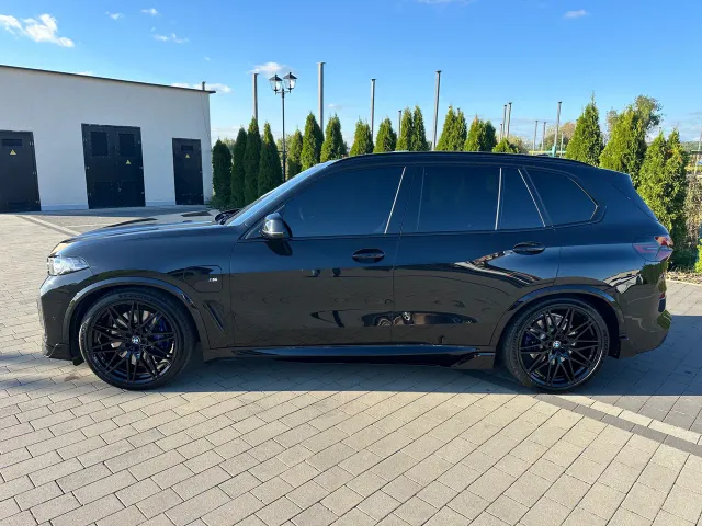 BMW X5 - фото 4