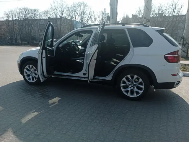 BMW X5 - фото 3
