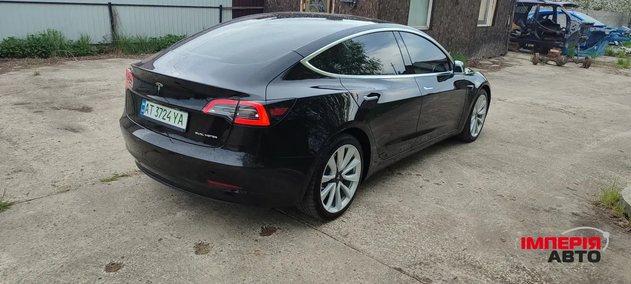 Tesla Model 3 - фото 14