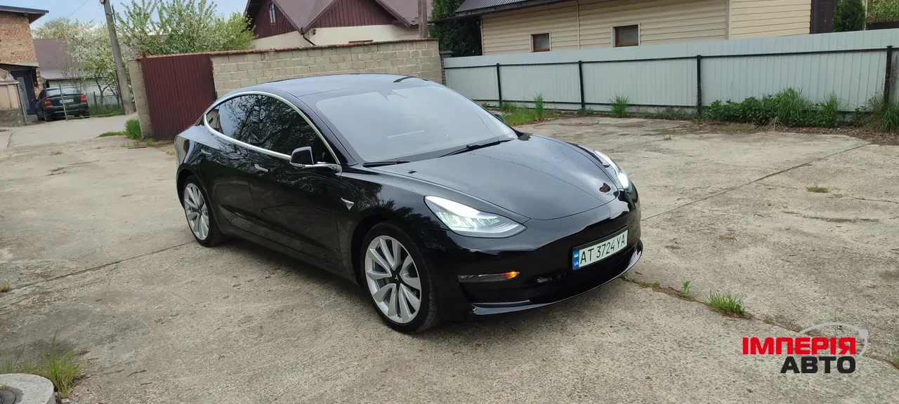 Tesla Model 3 - фото 9