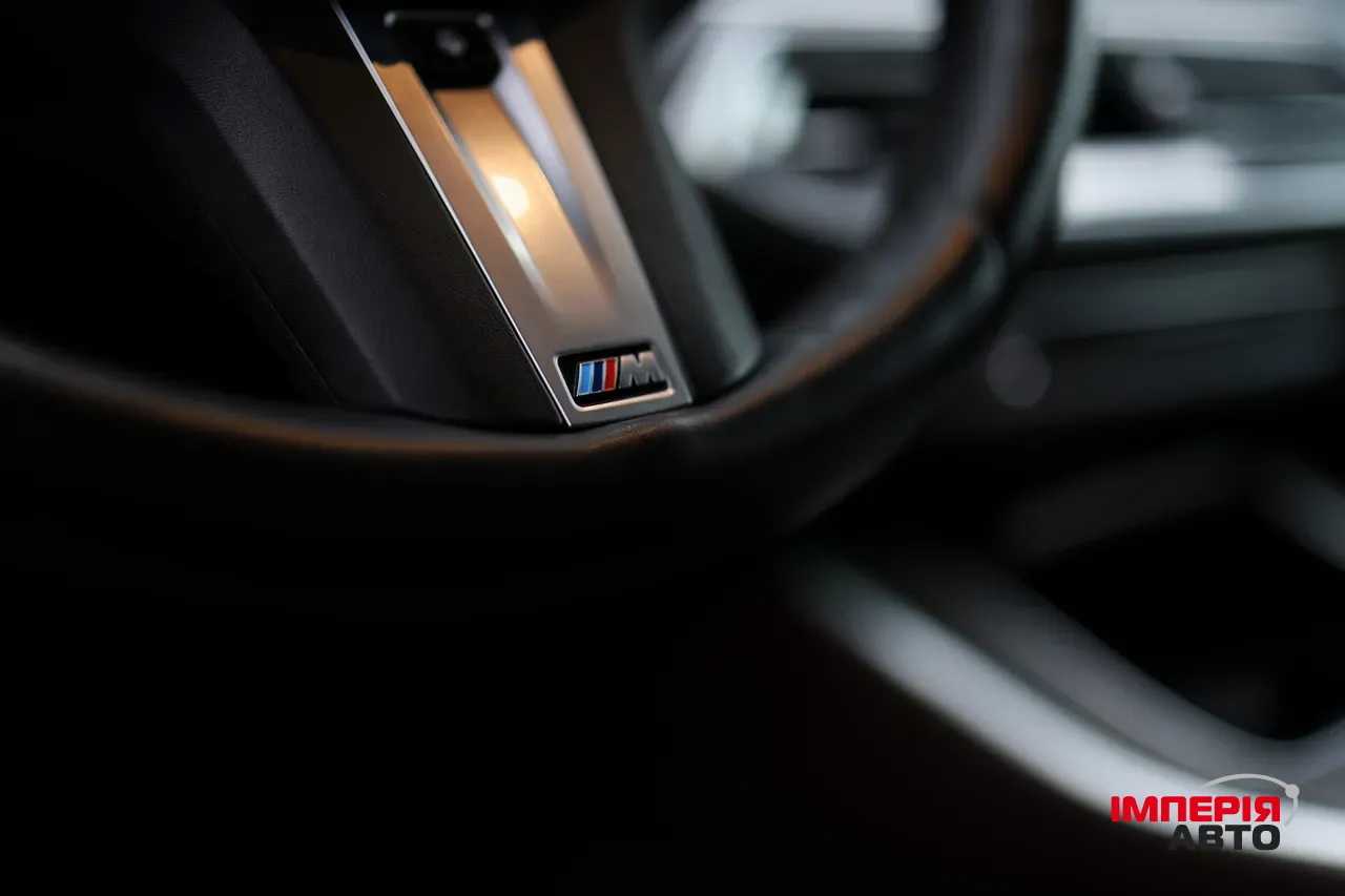 BMW X5 - фото 12