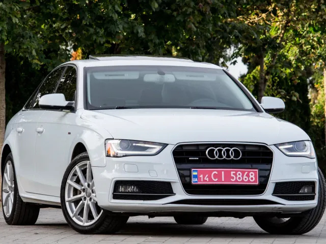 Audi A4 - фото 1