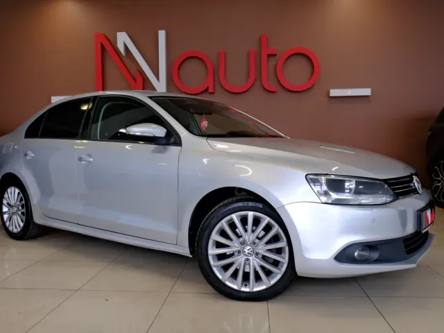 Volkswagen Jetta - фото 4