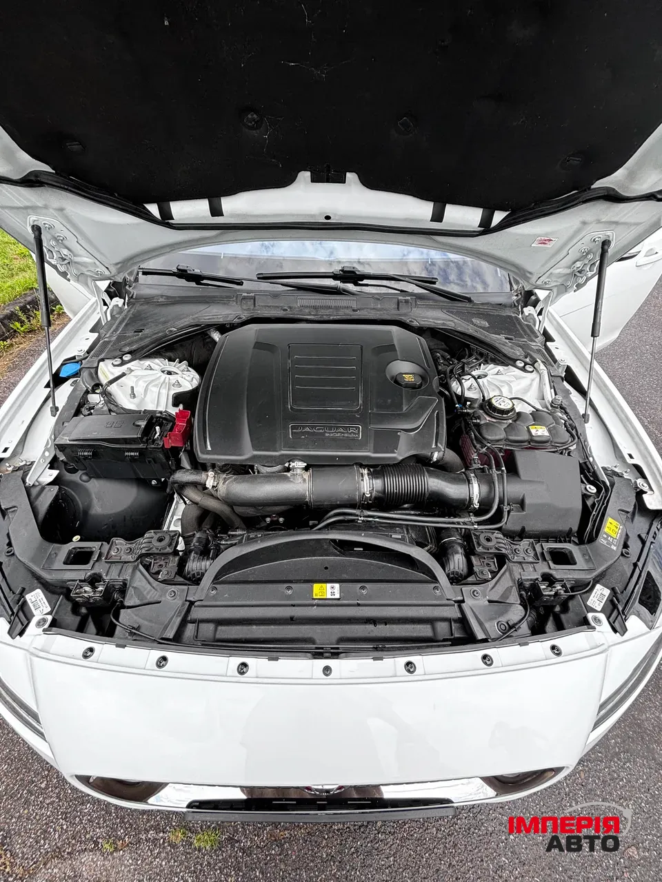 Jaguar XF - фото 9