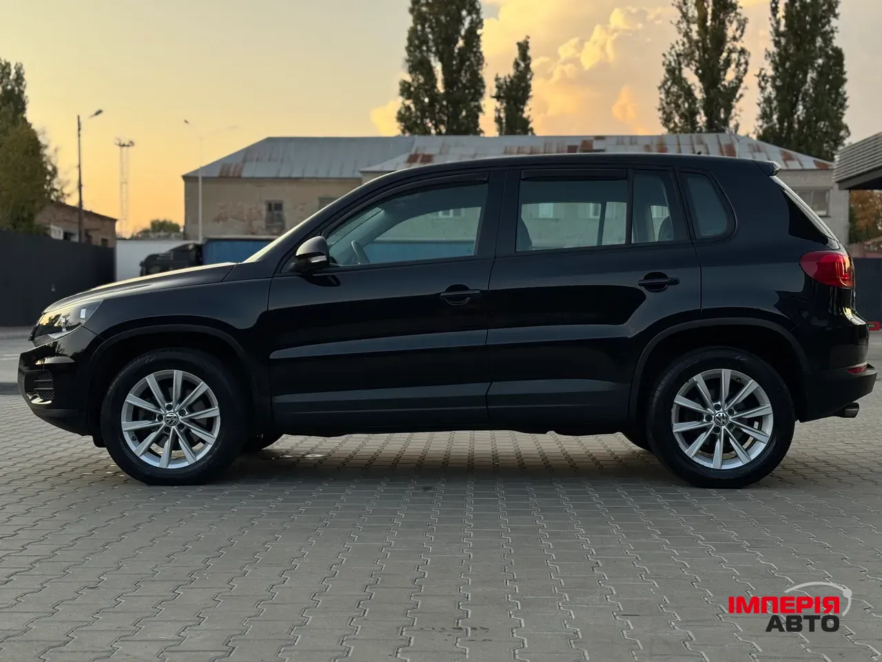 Volkswagen Tiguan - фото 10