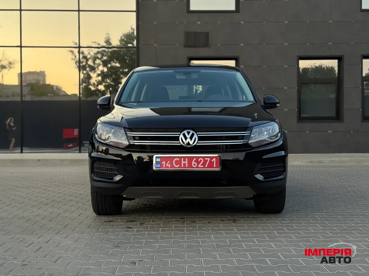 Volkswagen Tiguan - фото 2