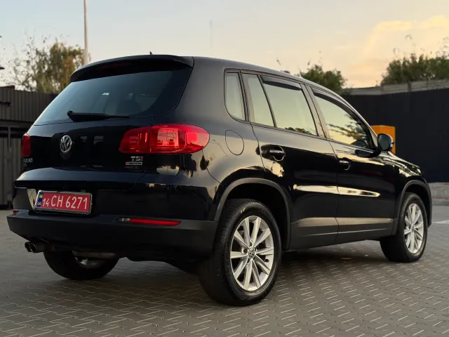 Volkswagen Tiguan - фото 2