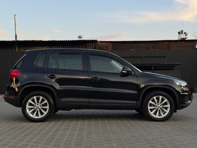 Volkswagen Tiguan - фото 5