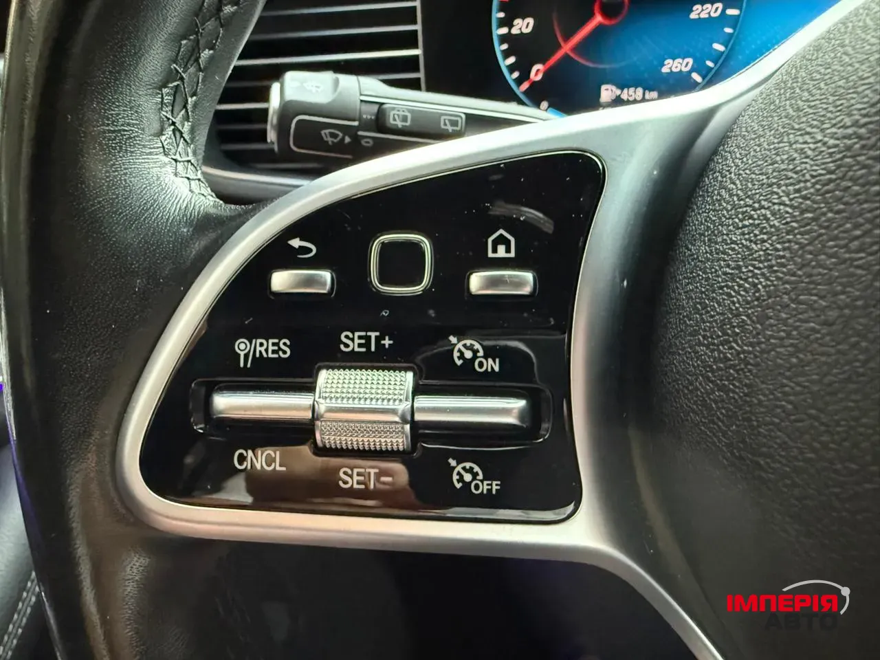 Mercedes-Benz GLE - фото 8