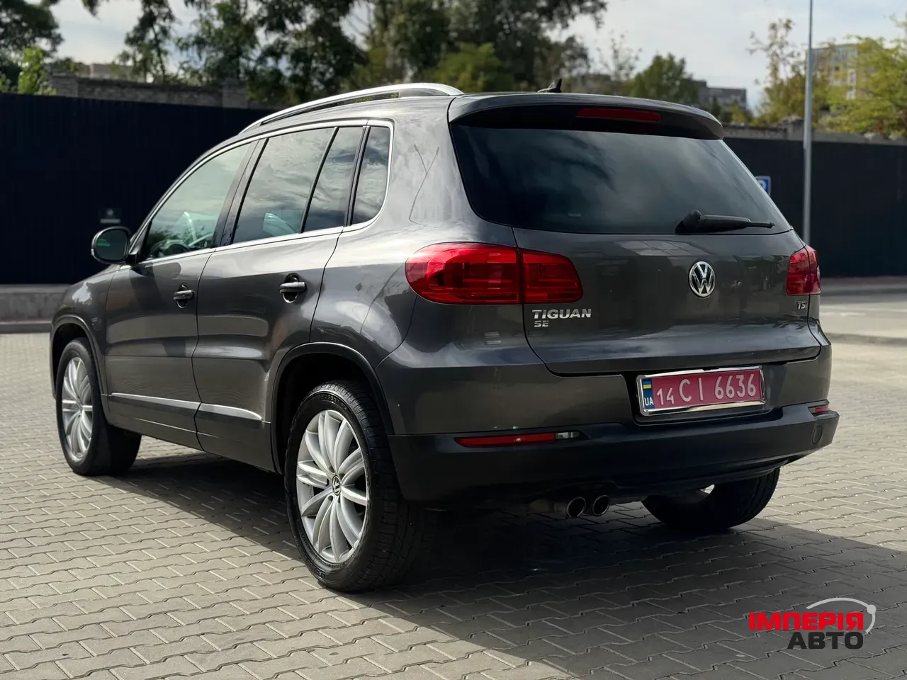 Volkswagen Tiguan - фото 8