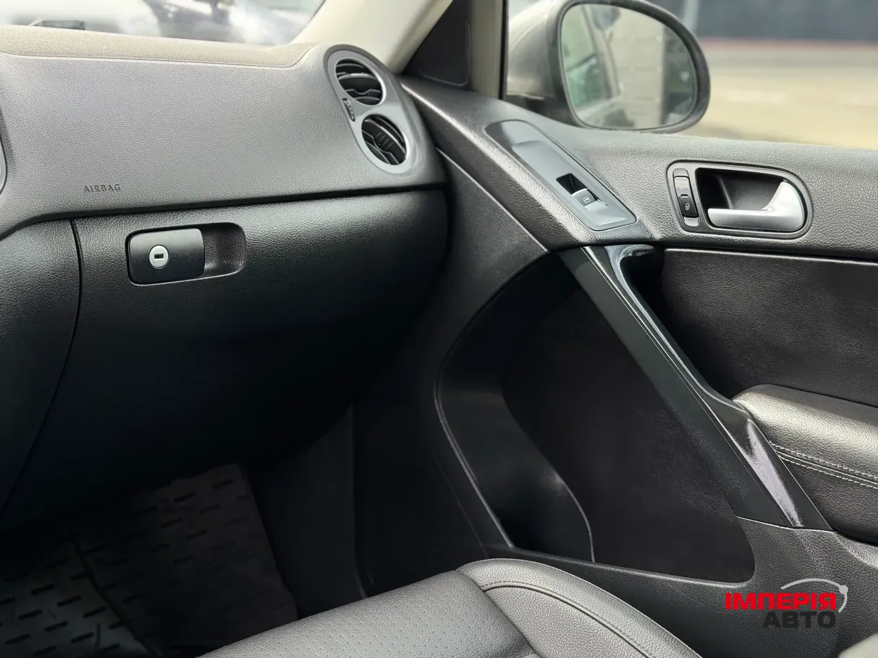 Volkswagen Tiguan - фото 19