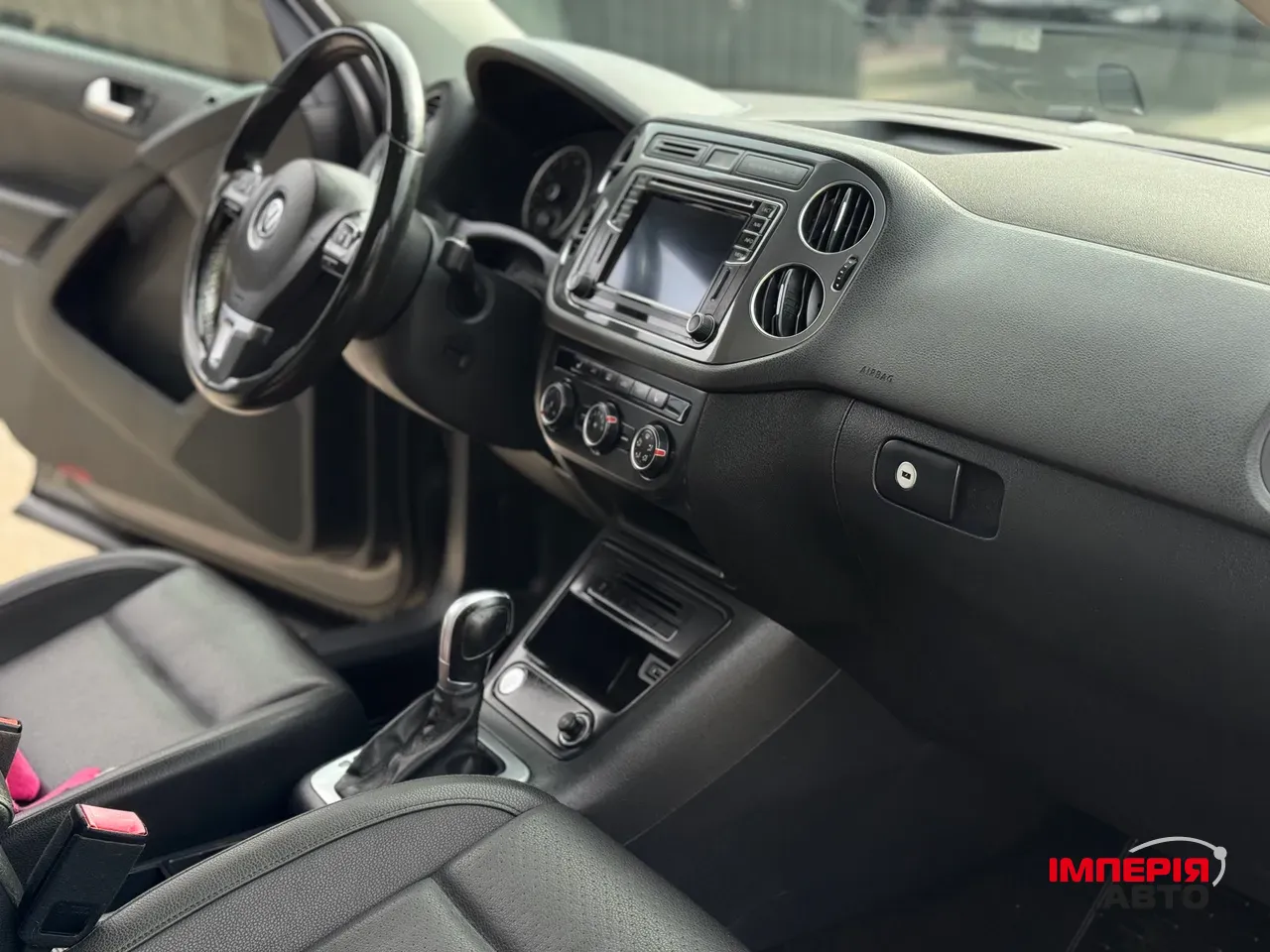 Volkswagen Tiguan - фото 25